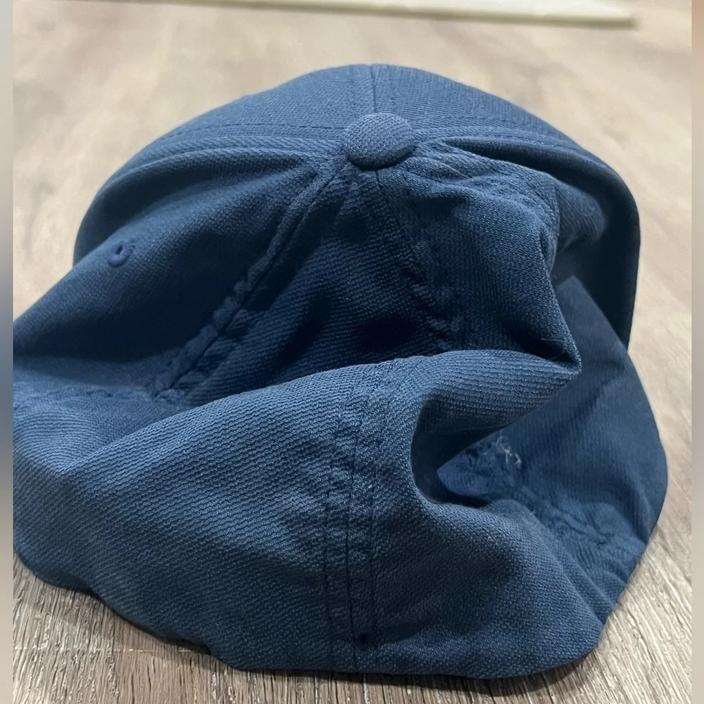 Travis Mathew Flex Fit Large/XL Navy Embroidered Latch Logo Golf Hat